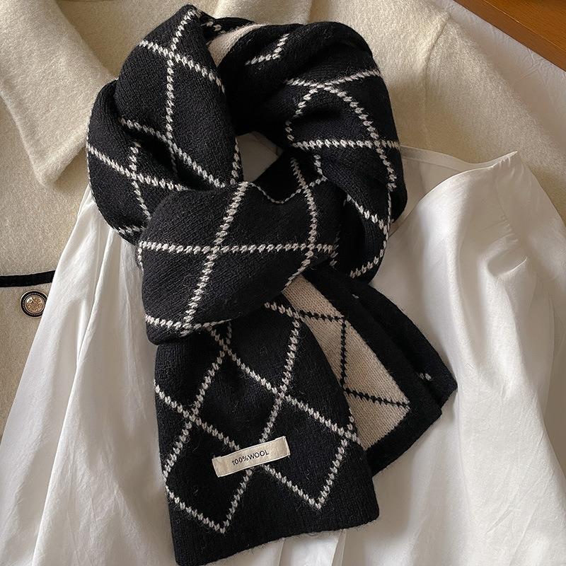 Rhombus plaid wool scarf women's winter warm long knitted two-color versatile scarf student couple