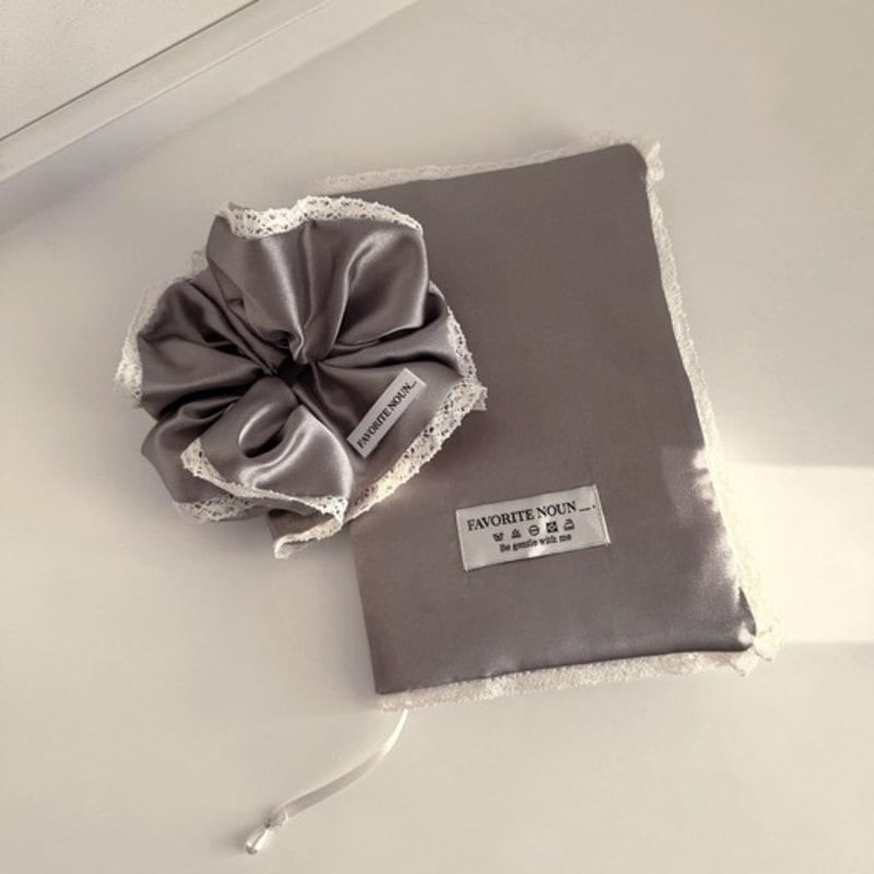 Favorite Noun Noah Scrunchies_Mud