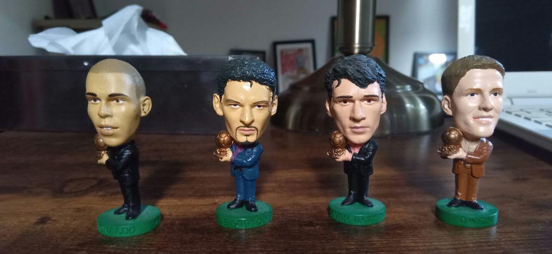 

[USED] 4 rare Ballon d Or winners