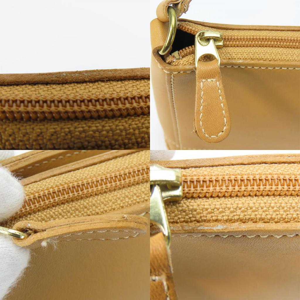 Used COACH Pouch 9311 Leather Beige Hand Pouch