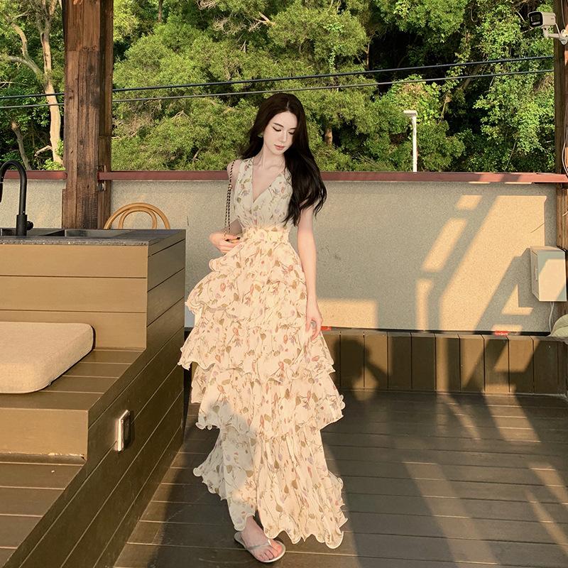 V-neck Chiffon Printed Seaside Vacation Dress, New Ruffle Edge Pendulum Long Dress, Spot Real Shot
