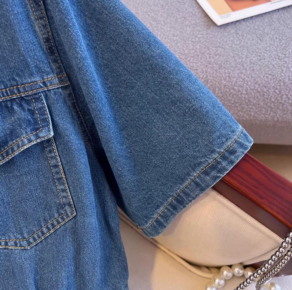 Retro Design Džínové A-liniové Letní Šaty s Krytím Bříška a Zeštíhlením Pasu, Krátký Rukáv