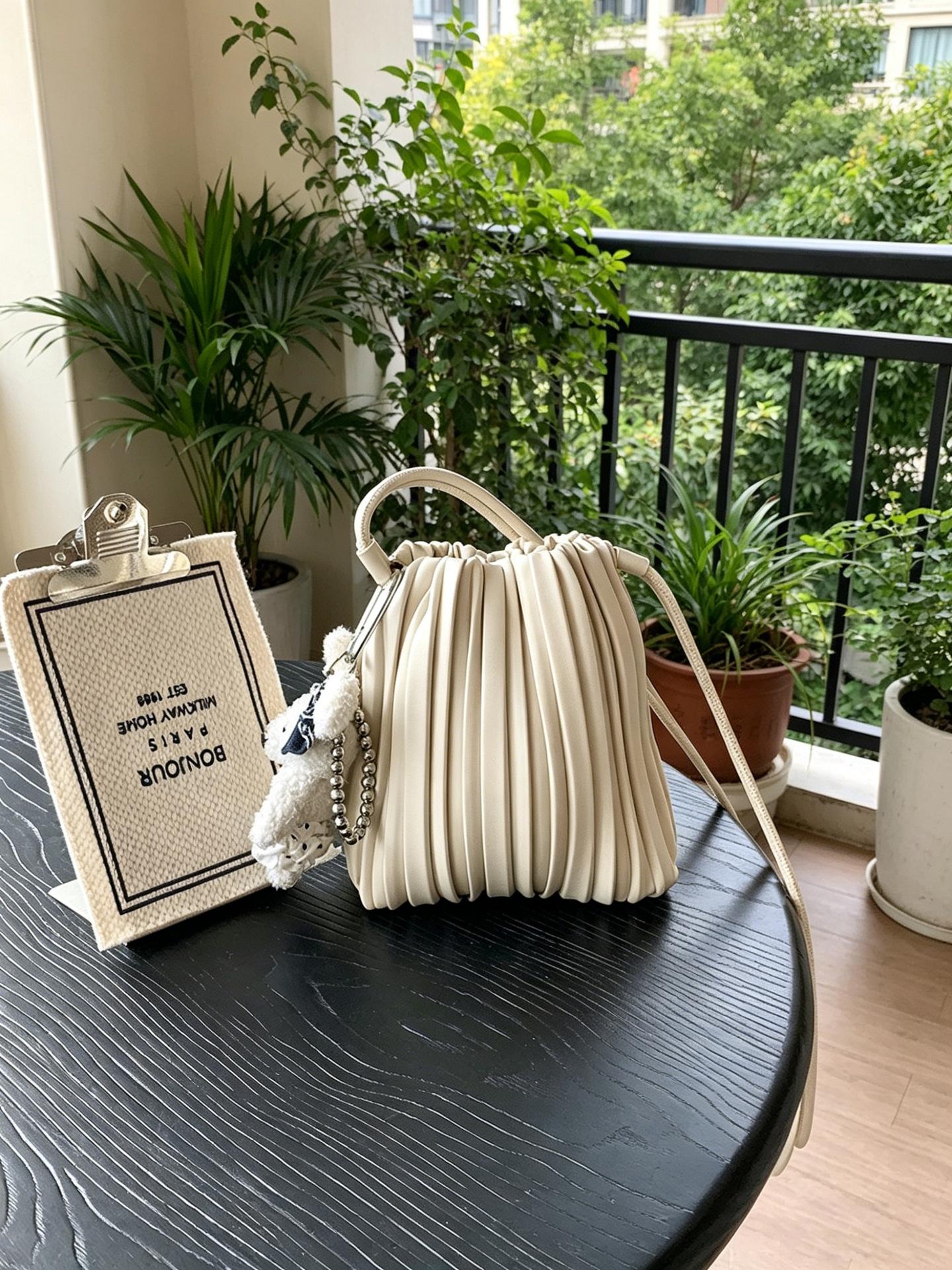Bag, Crossbody Bag, Women s Single Shoulder Phone Bag, Women s High-end Pleated Versatile Small Square Bag