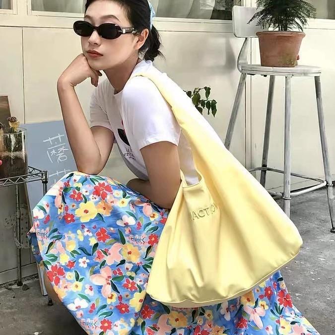 Yellow letter nylon canvas bag women's new large-capacity shoulder commuter shopping bag