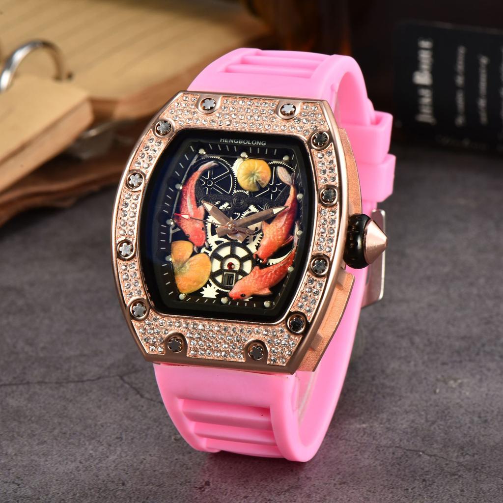 2025 Hengbolong Diamond Quartz Watch Men's Fashion Koi Pattern Strap Calendar Silicone Watch Strap