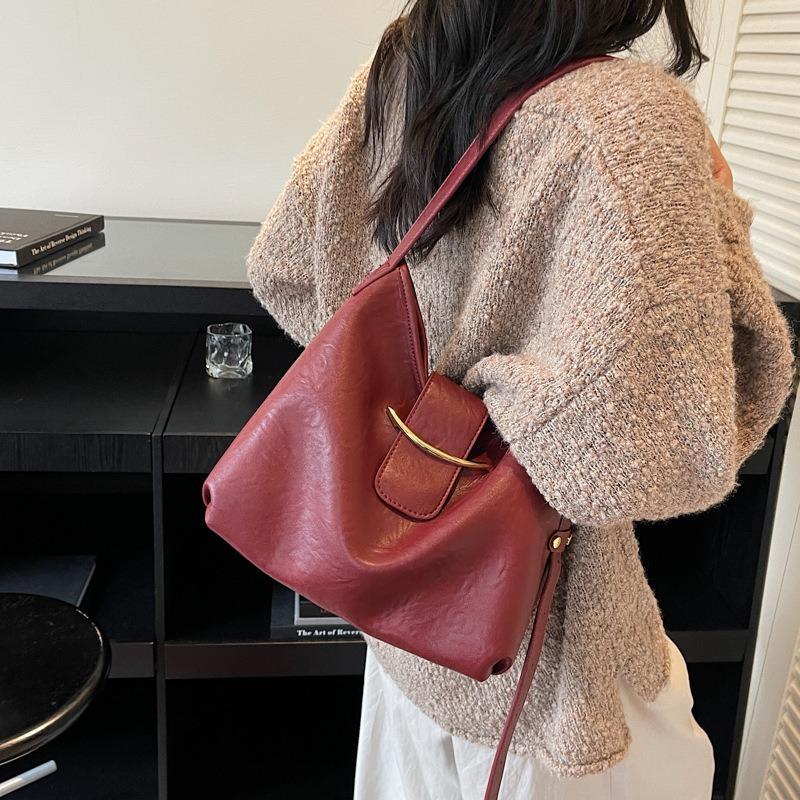 Small bag fashion tote bag women's large capacity underarm bag new texture shoulder casual tote bag