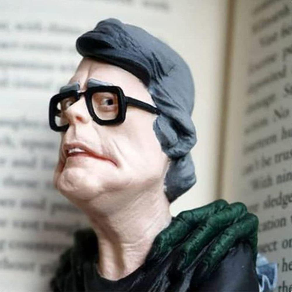 Halloween Gift Book Lovers Resin Figure Sculpture Horror Novels Half-Length Figure Horror Bookmarks