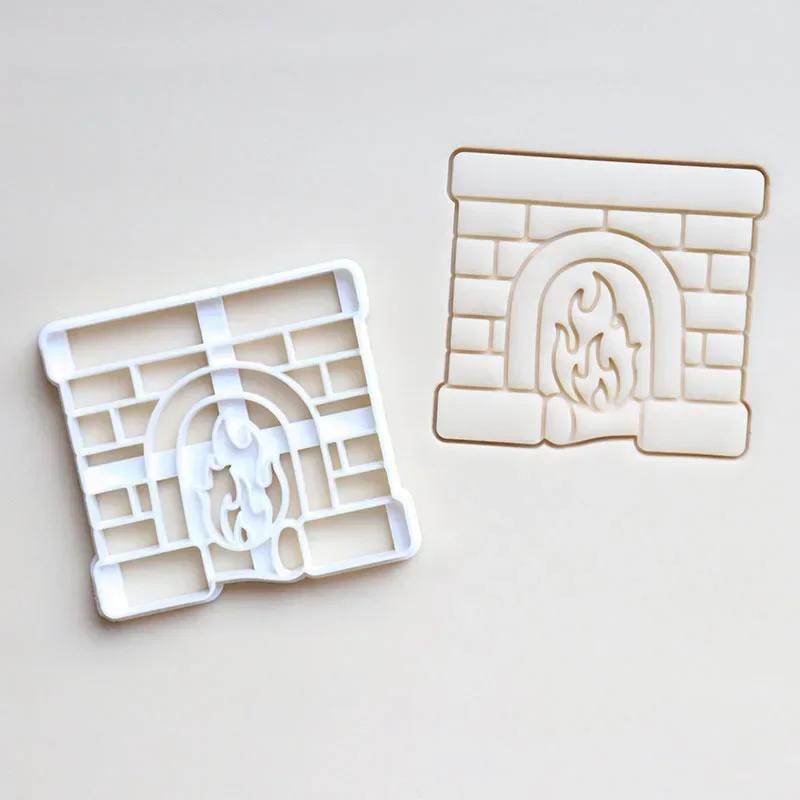 Christmas Cookie Cutter Xmas Snowflakes Santa Claus Fondant Biscuit Embossing Mold DIY Plastic Pastry Baking Mould Kitchen Tools