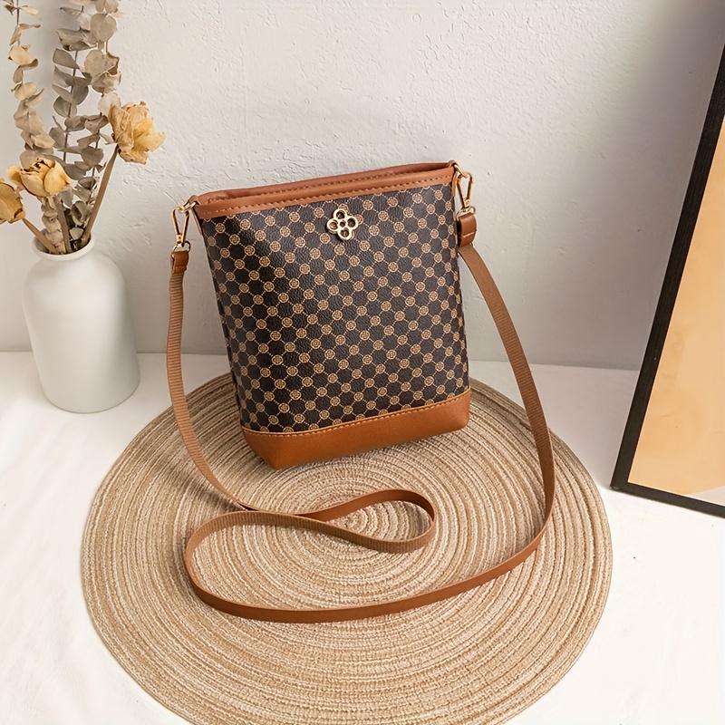

1pc Vintage Geometric Pattern Faux Crossbody Bag, Adjustable Shoulder Strap, Zipper Closure, Polyester Lined, Large Capacity