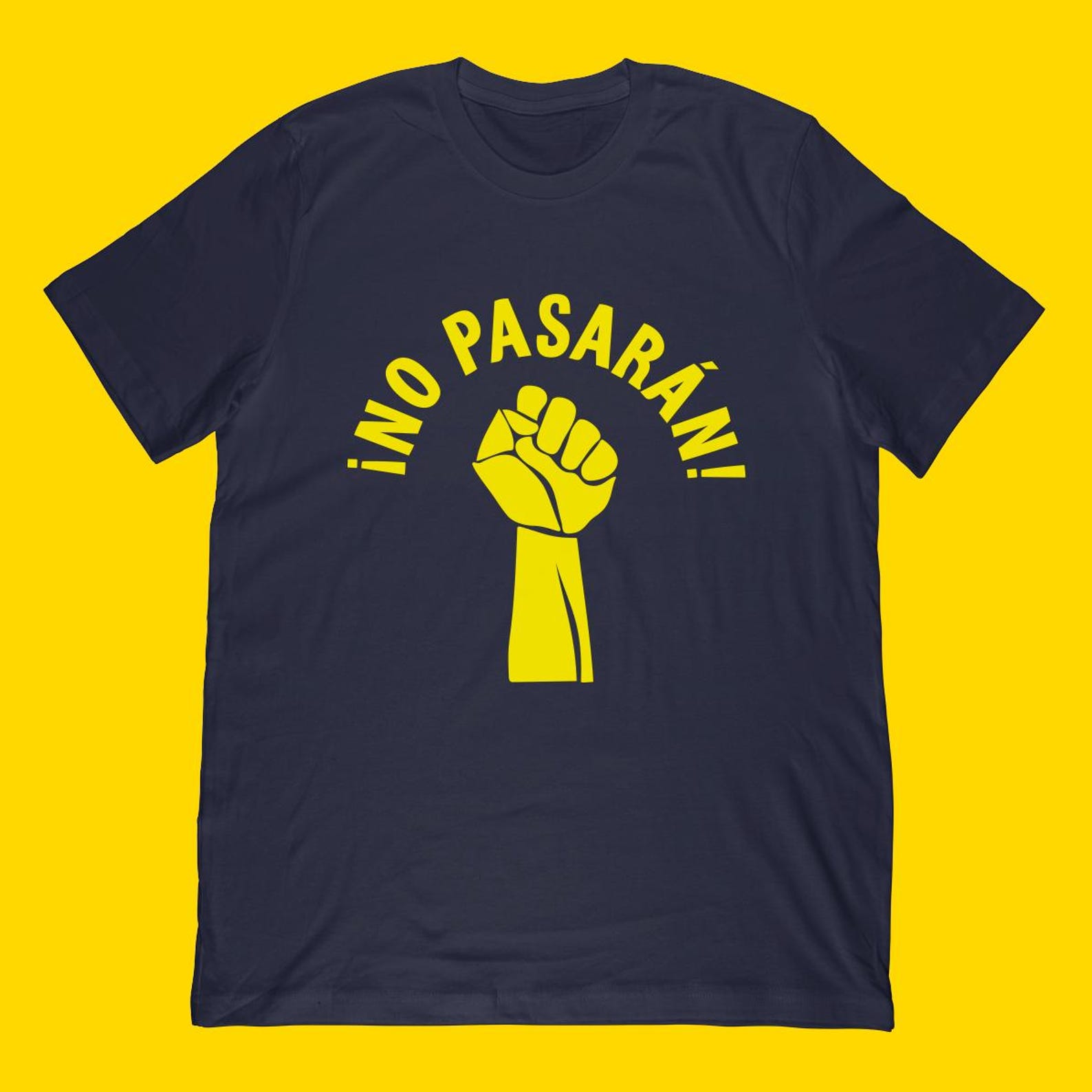No Pasarán! raised fist T-Shirt | Spanish anti-fascist slogan tee 4XL