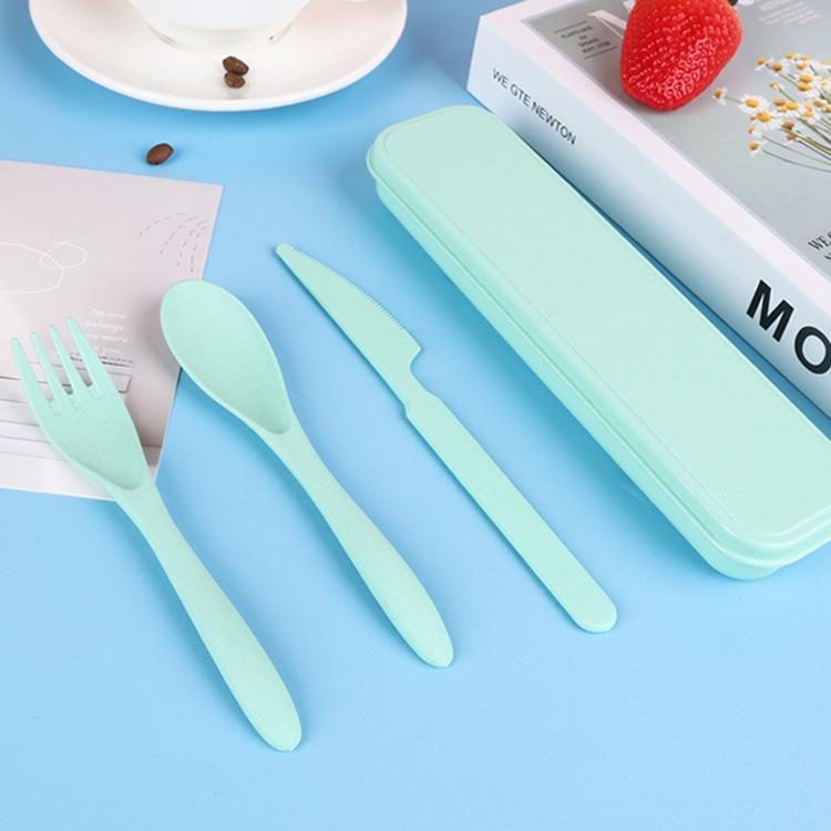 

Portable Children s Stylish Three-Piece Cutlery Set: Spoon Fork and Chopsticks Three-piece cutlery set зелёный