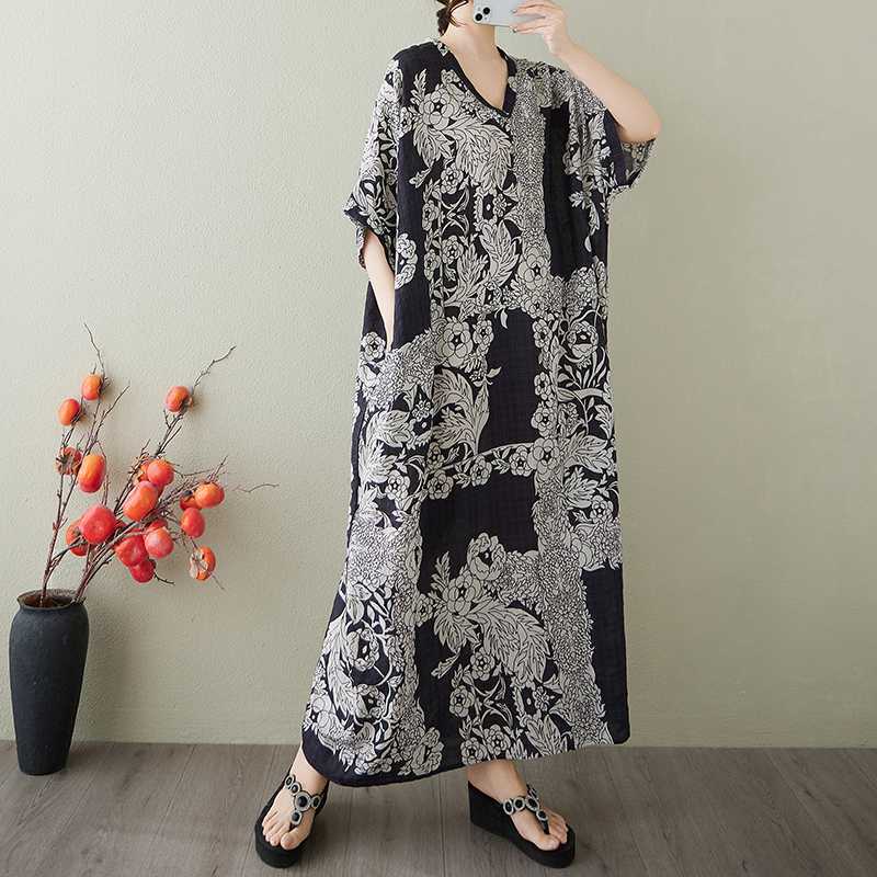 Women's Vintage Long Dress with Cotton and Linen Patterns