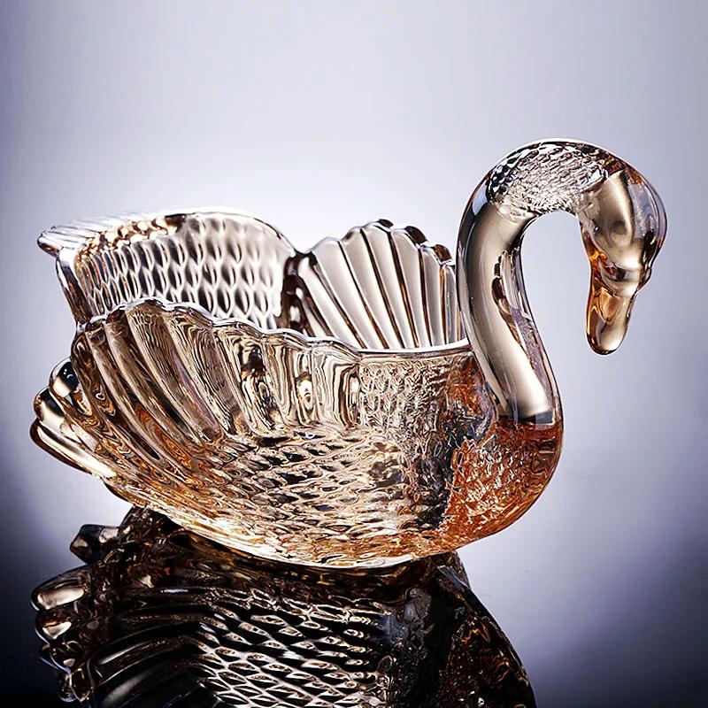 Crystal Glass Fruit Plate Light Luxury Is Suitable for Living Room Tabletops, Ornaments, Creative Household Snack Plates Special