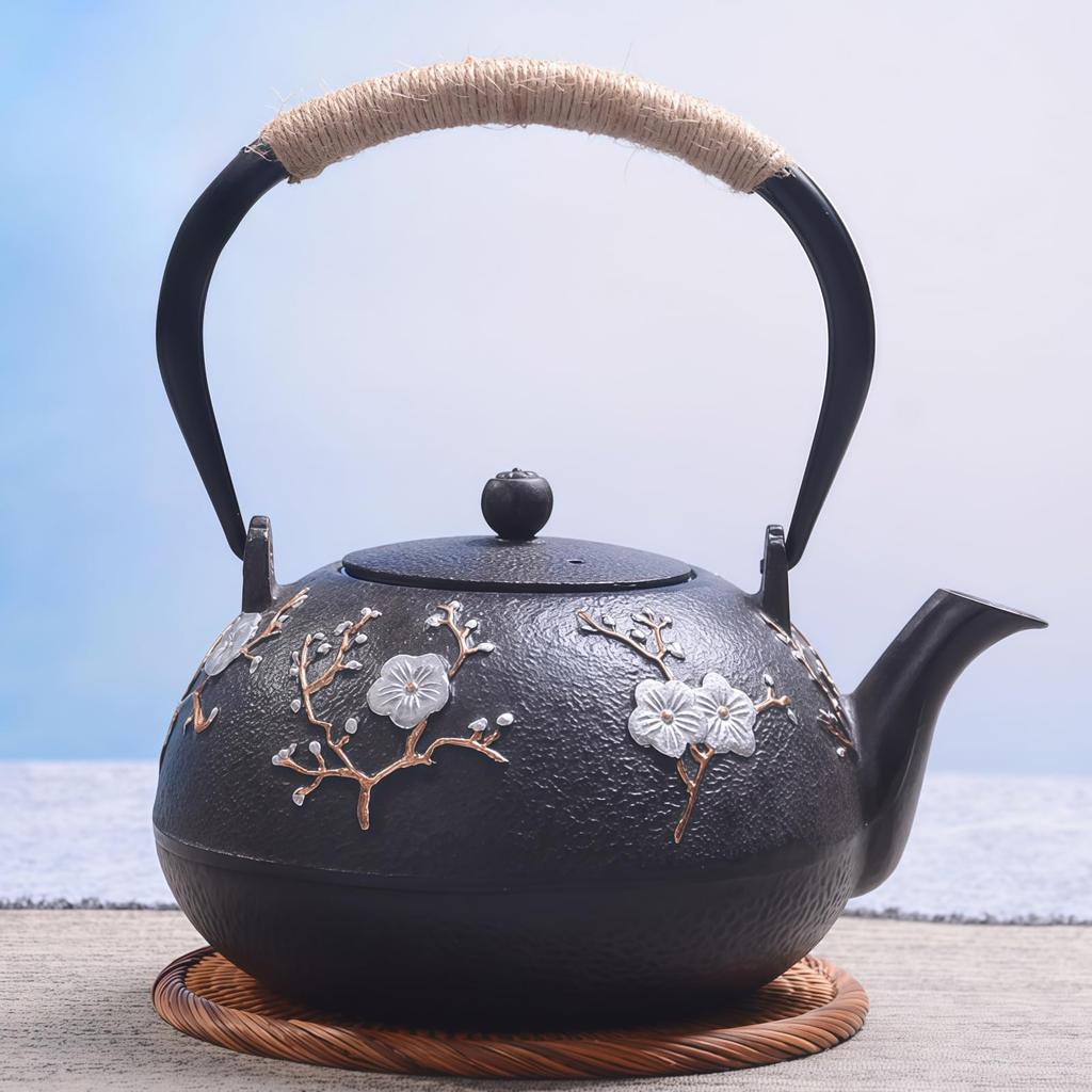 OULOVECO Iron Teapot, Teapot with Strainer, Iron Supplement, Improves Water Quality, Stylish Iron Teapot, Induction Cooking and Direct Heat