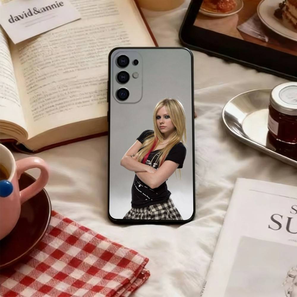Avril Ramona Lavigne Phone Case For Samsung S25,S24,S21,S22,S23,S30,Ultra,S20,Plus,Fe,Soft Silicone Black Cover