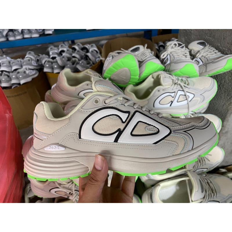 2025 New CD Fashion Casual Couple Lightweight Mesh Shoes Breathable and Comfortable Men's and Women's Sports Shoes B30 Running Shoes