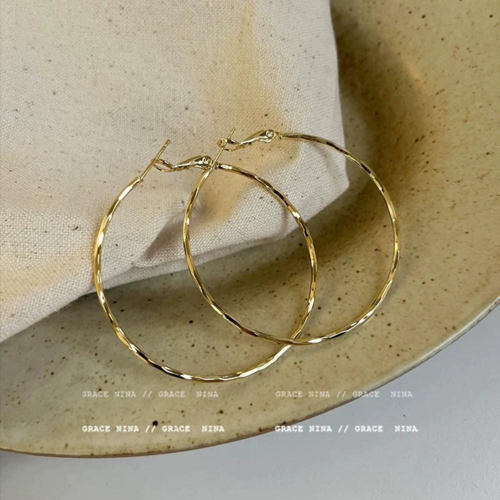 Golden Circle Earrings for Women 2025 New Ear Buckles, Light Luxury, High-end Sensory Ring Earrings, No Need To Pick Earrings When Sleeping