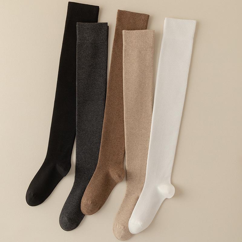 Simple, Comfortable and Soft Black Long Socks, Comfortable and Warm Knee-high Socks for Autumn and Winter