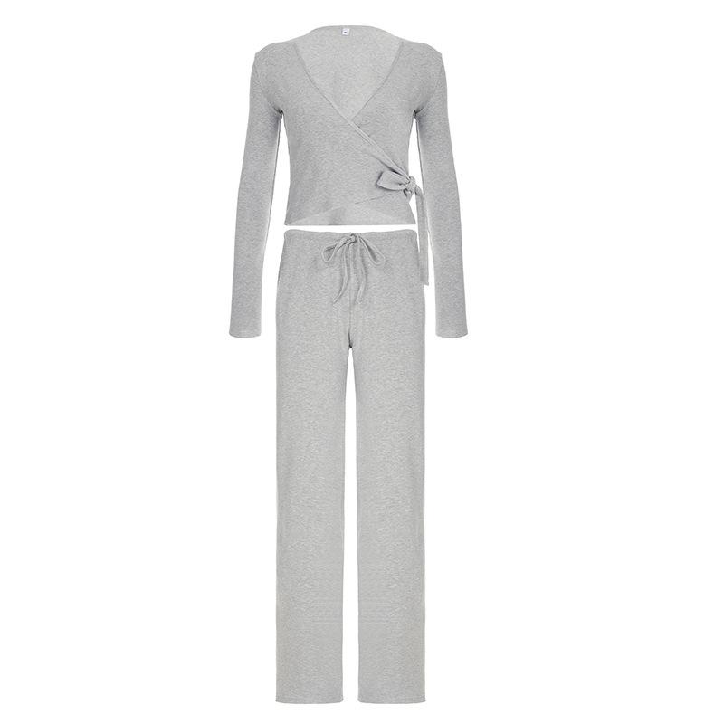 

Осенний повседневный стиль, тонкий бархат, сексуальная футболка с V-образным вырезом, эластичный пояс, свободные брюки, трикотажный комплект из двух предметов L серый