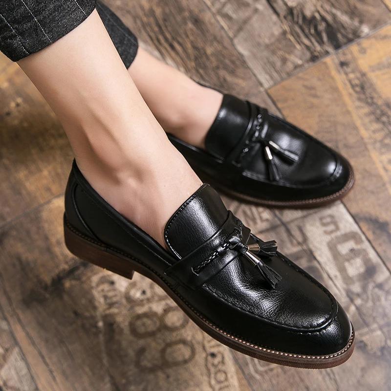 Hot Selling Mens Loafers Europe America Soft Soles Comfortable Men's Formal Shoes Men Genuine Leather Casual Shoes Man