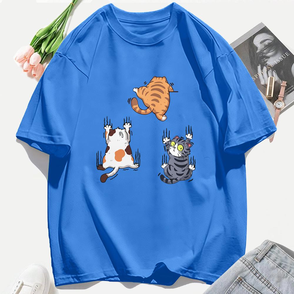 Three Cats Climbing Upwards And Escaping Print T-Shirt Women Soft Y2K T Shirts Cotton Casual Woman Clothes Crewneck Oversize Top
