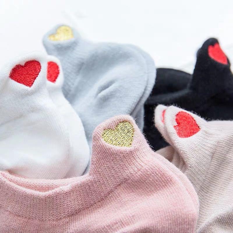 Women's Summer Embroidery Low-Cut Boat Socks - Solid Color with Cartoon Heart Design