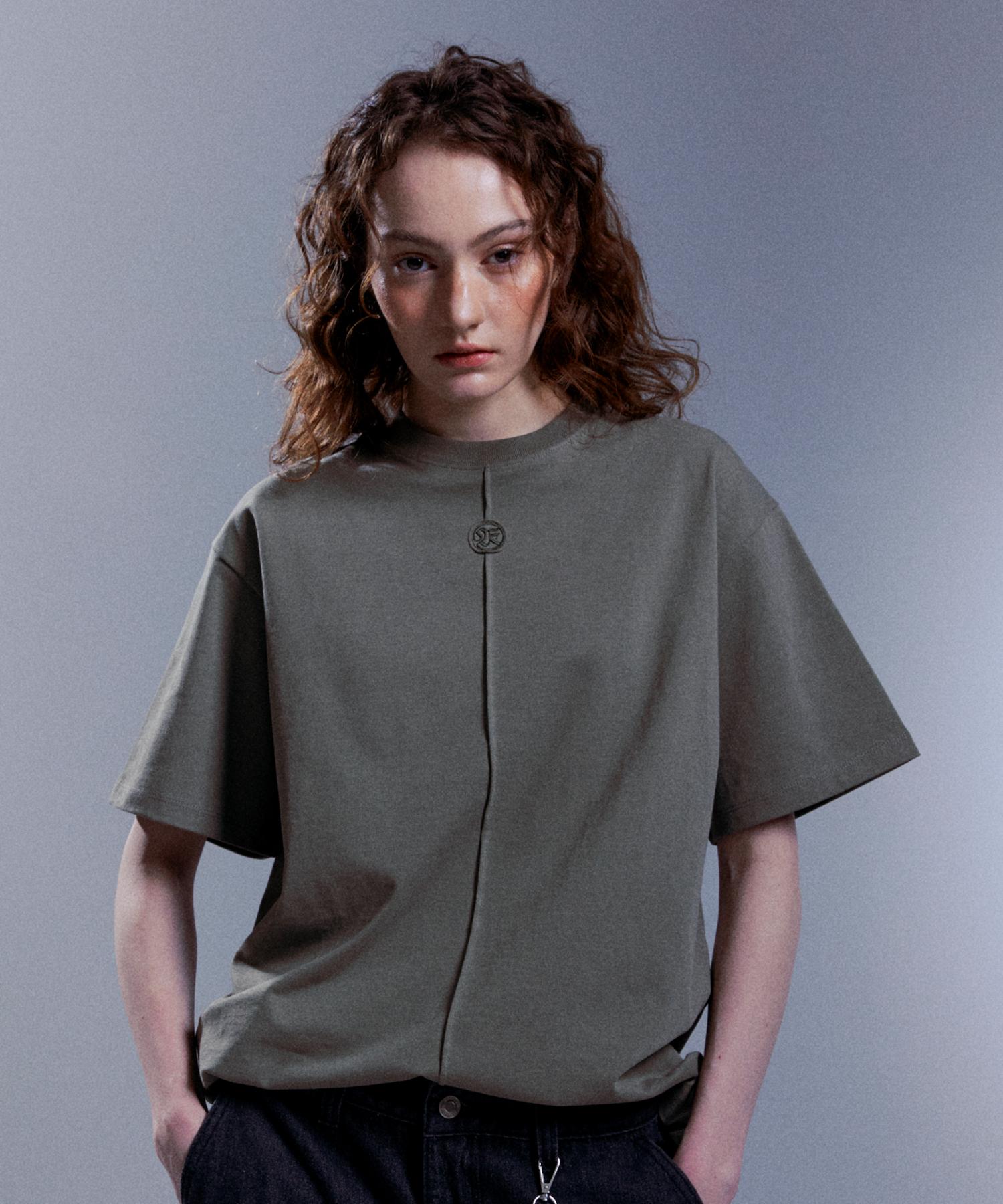 Episode Untitled Episode Pintuck Short Sleeve T-Shirt Khaki 2