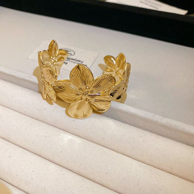 Cool Butterfly Bracelet Accessible Luxury Exquisite Trendy Opening Golden-Flowers