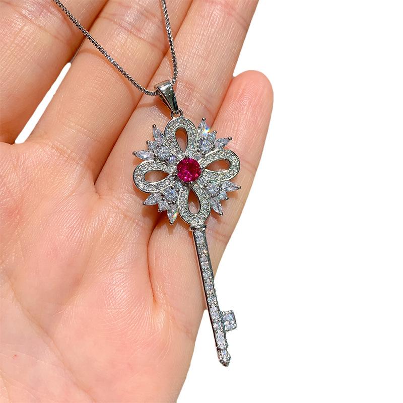 

Ожерелье из настоящего золота с медным покрытием, имитация рубина, ожерелье с изумрудным ключом, изысканное ожерелье с бриллиантами для женщин