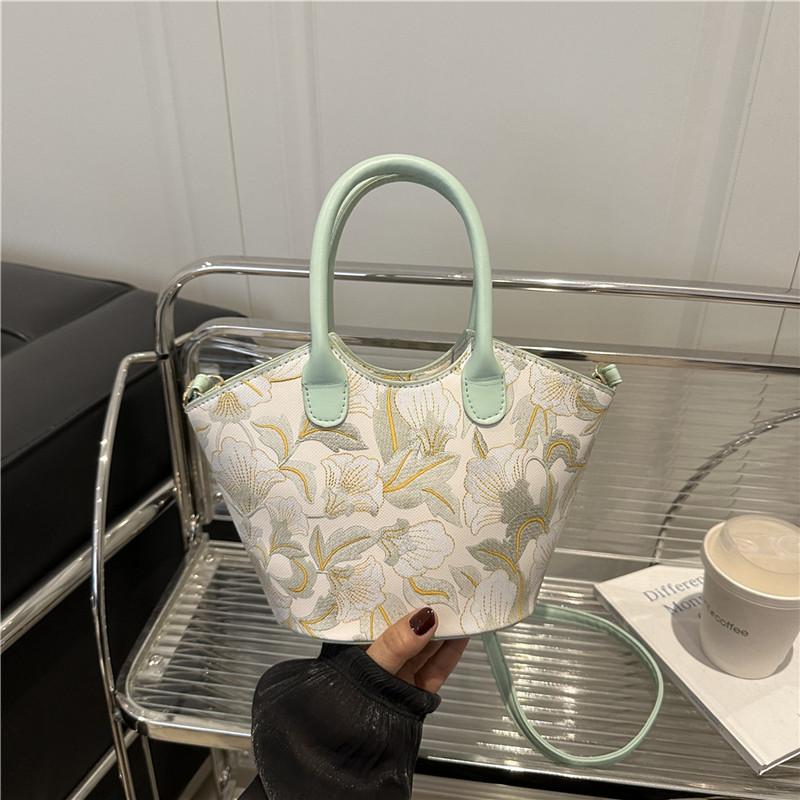 Simple Women's Bag Chinese Style Women's Messenger Bag Retro Shoulder Bag 2025 Summer with Fashionable and Simple Square