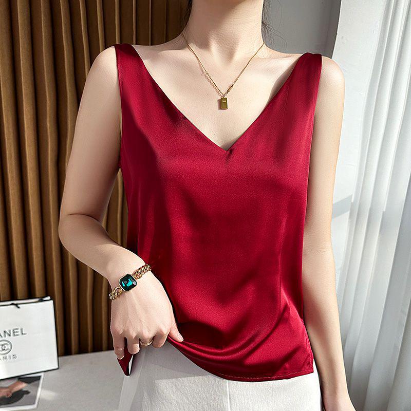 Ice Silk V-Neck Camisole for Women – Loose, Belly-Covering Satin Layer for Spring/Summer