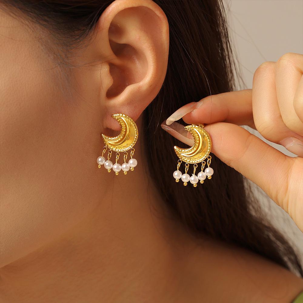 European and American Style Moon Tassel Faux Pearl Earrings: Irregular Geometric Titanium Steel Design