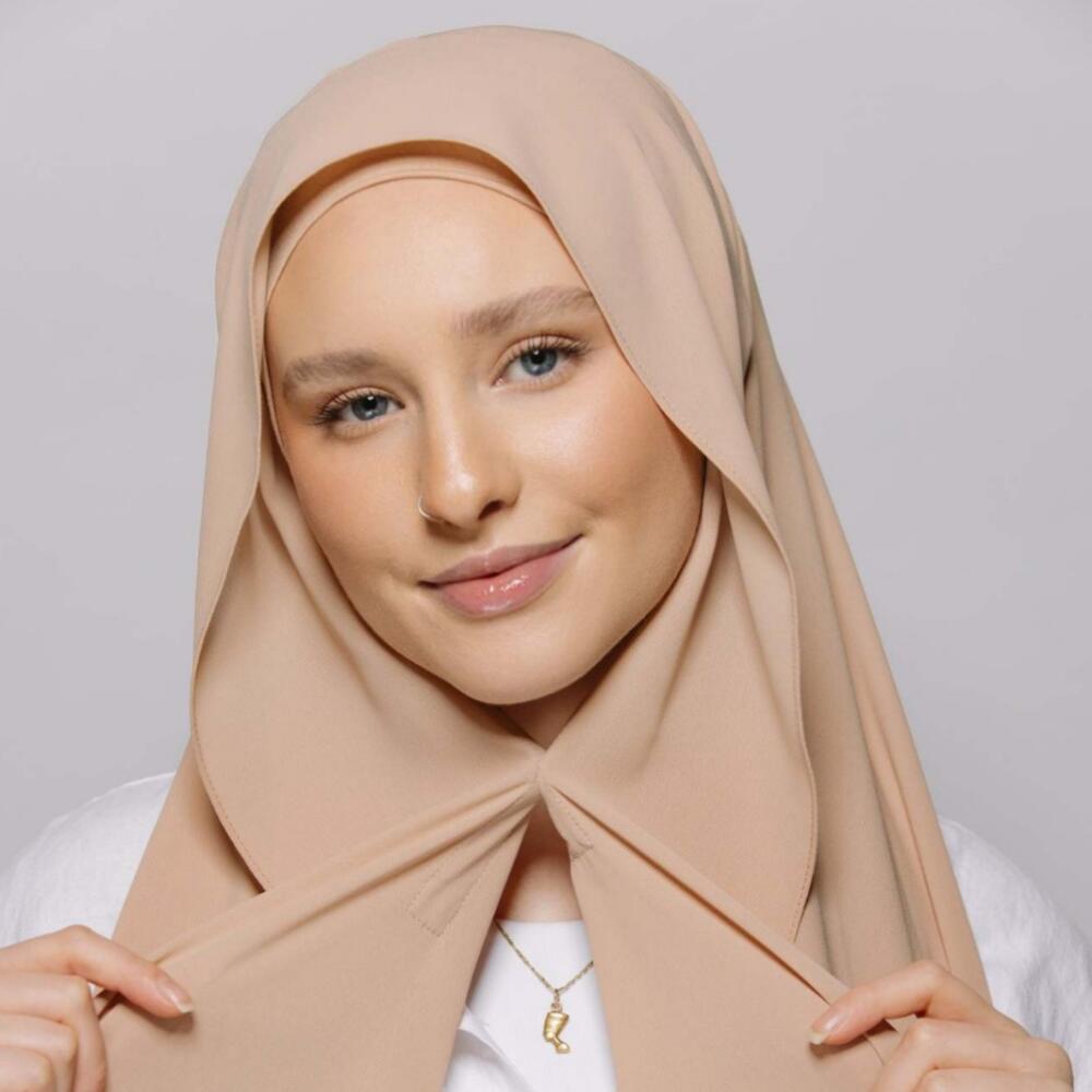 Instant Tudung Hijab Shawl, Chiffon Polyester Anti Slip Magnetic Plain Scarf for Women Daily Wear Premium Accessories