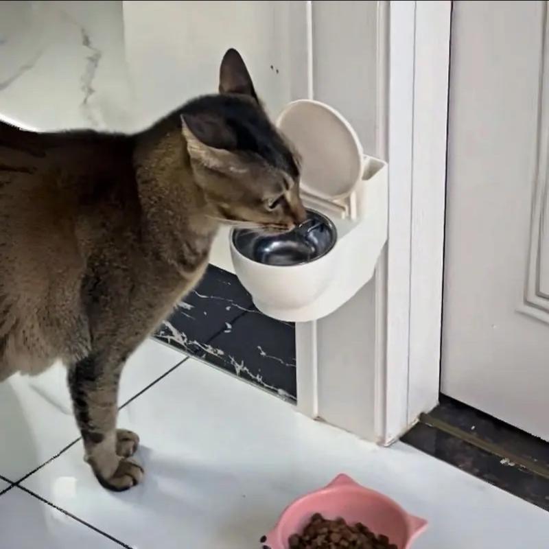 Distributeur d'eau pour animaux de compagnie Simulation amusante de cuvette de toilettes Distributeur d'eau Bol pour chat et chien Acier inoxydable amovible Bol d'eau pour animaux de compagnie Chat Chien