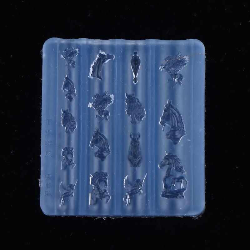 Διαφανές Ανάγλυφο Κεφάλι Αλόγου Σιλικόνης Φόρμα Νυχιών Μεικτού Μεγέθους Διαμορφωμένες Μαλακές Πλάκες Σφράγισης Χαραγής Art Μανικιούρ Εργαλεία Φόρμας