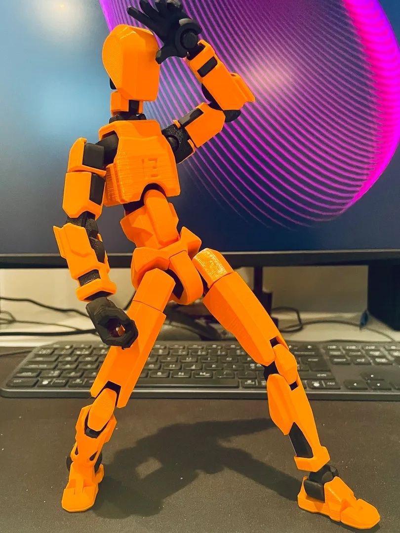 

Фигурка Лаки 13 с множеством шарниров, напечатанная на 3D-принтере - Креативное украшение и игрушка для снятия стресса