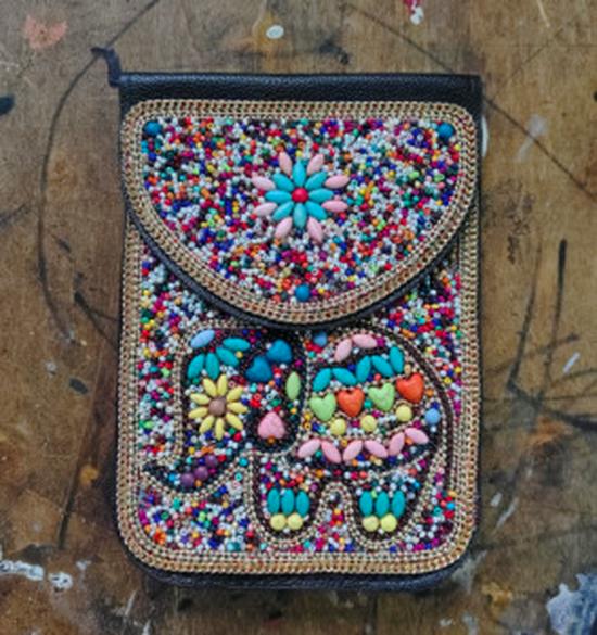 Exquisite Bohemian Style Crossbody Bag with Rice Beads, Shells, and Flowers