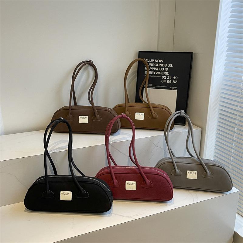 Autumn new niche retro underarm portable bowling bag simple large capacity underarm commuter bag