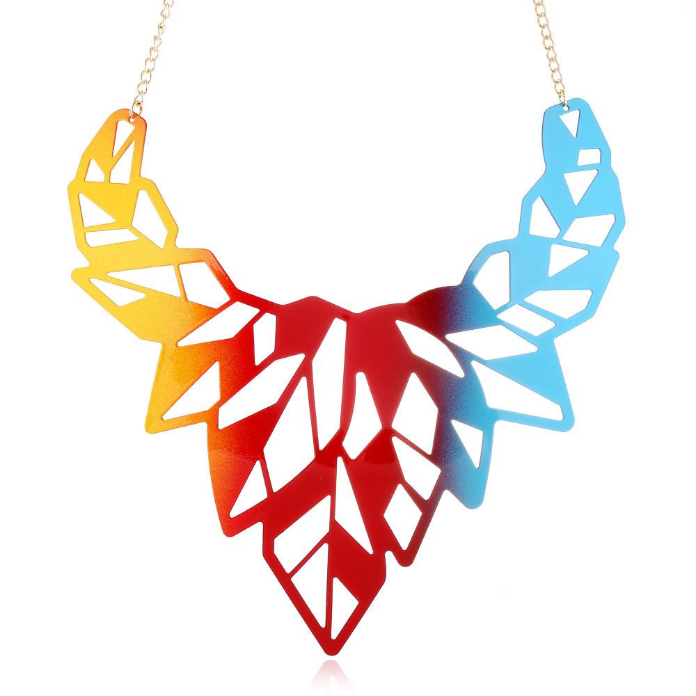 Exaggerated Hollow Leaf Chain Necklace In Gold And Silver For Trendy Adult Fashion