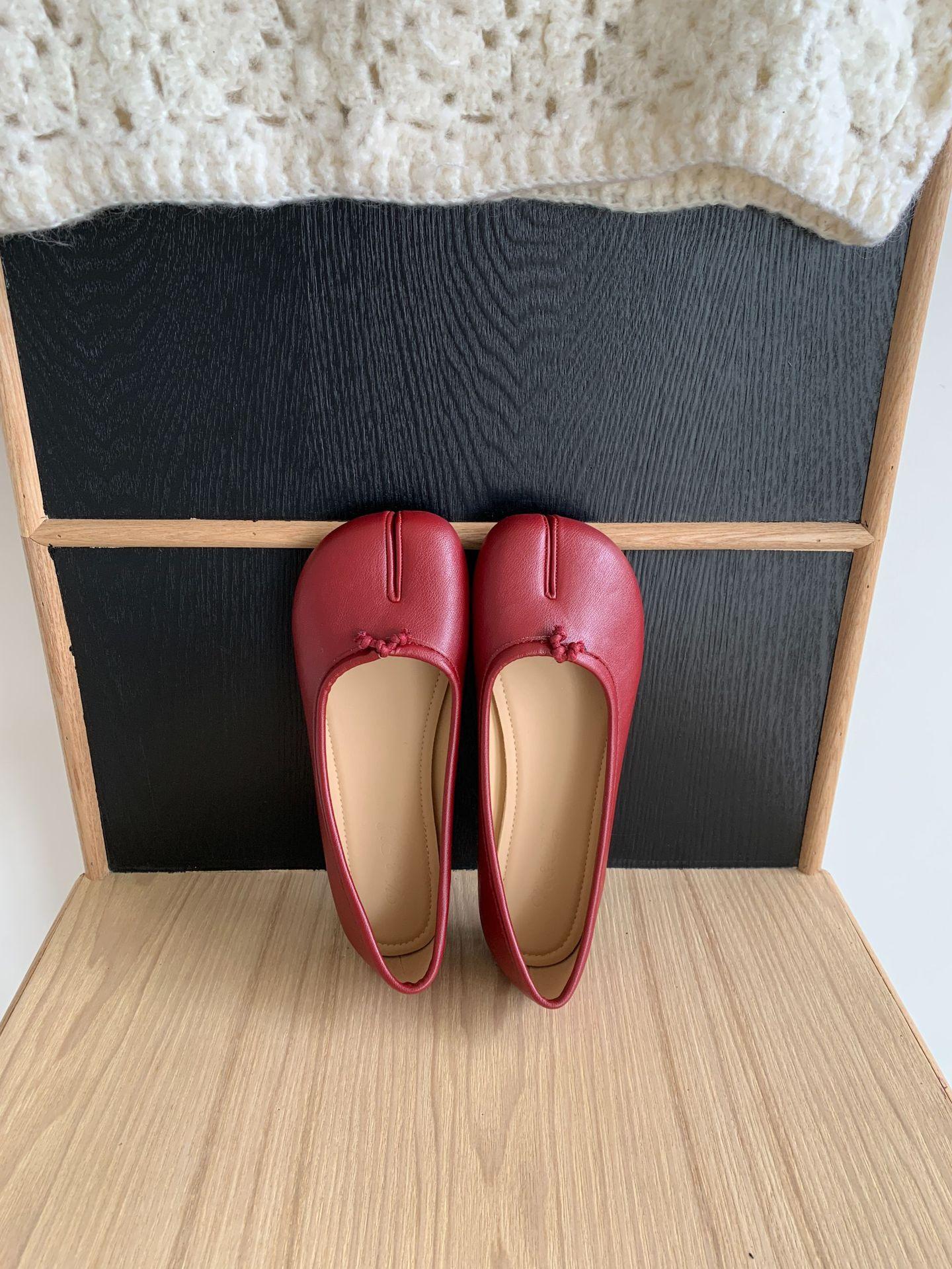 Women s Split Toe Flat Summer Slip-On Pumps - Fashionable Footwear 35