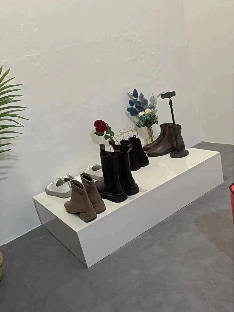 Wooden Clothing Store Display Stand - Model Runway & Wedding Dress Platform