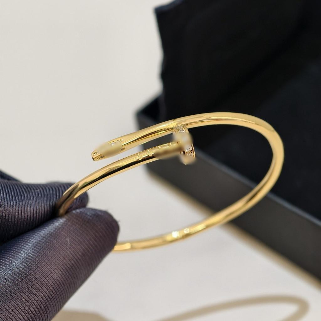 2026 European and American Nail Bracelet Women's Thick-plated 18K Jewelry Light Luxury High-end Fashion Couple Bracelet