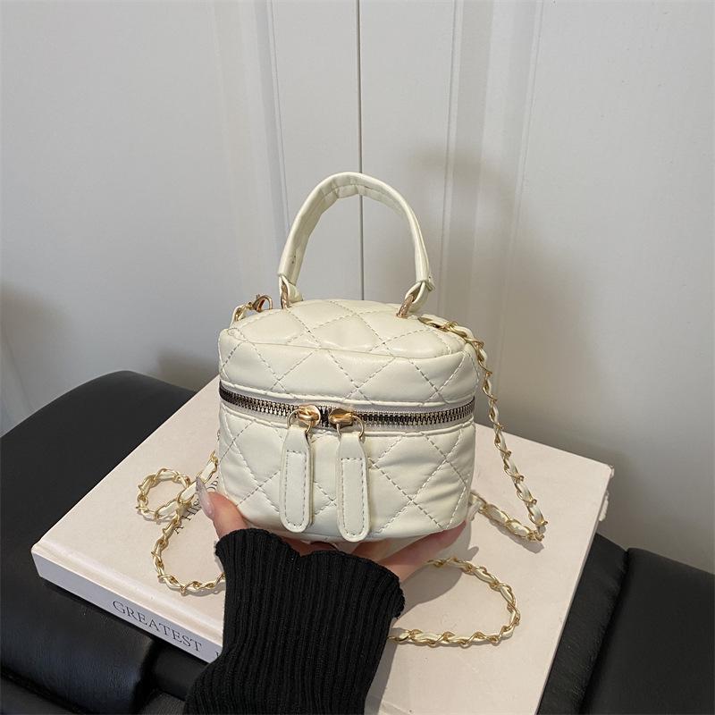 Cross2026 French Chic Quilted Crossbody Bag - Soft Texture, Diamond Embroidery, Chain Strap, Trendy Street Style