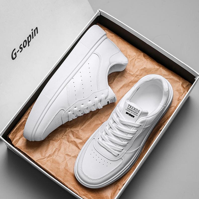 

Нове весняно-літнє чоловіче взуття універсальні маленькі білі кросівки дихаючі повсякденні кросівки на платформі спортивне взуття студентське взуття кеди на платформі 44