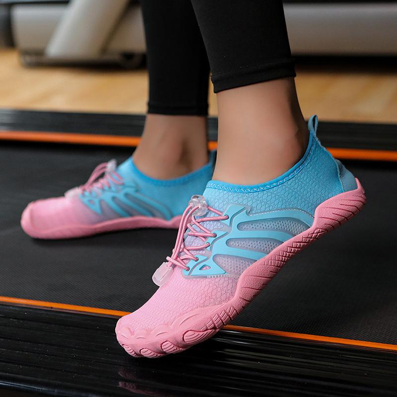 Outdoor fitness shoes women's lightweight breathable soft-soled non-slip treadmill shoes skipping rope shoes men's squat deadlift shoes swimming shoes