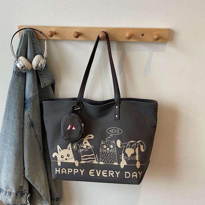 

Fashion and leisure personalized large-capacity bag autumn and winter new shoulder bag 2025 niche design women s tote bag without pendant