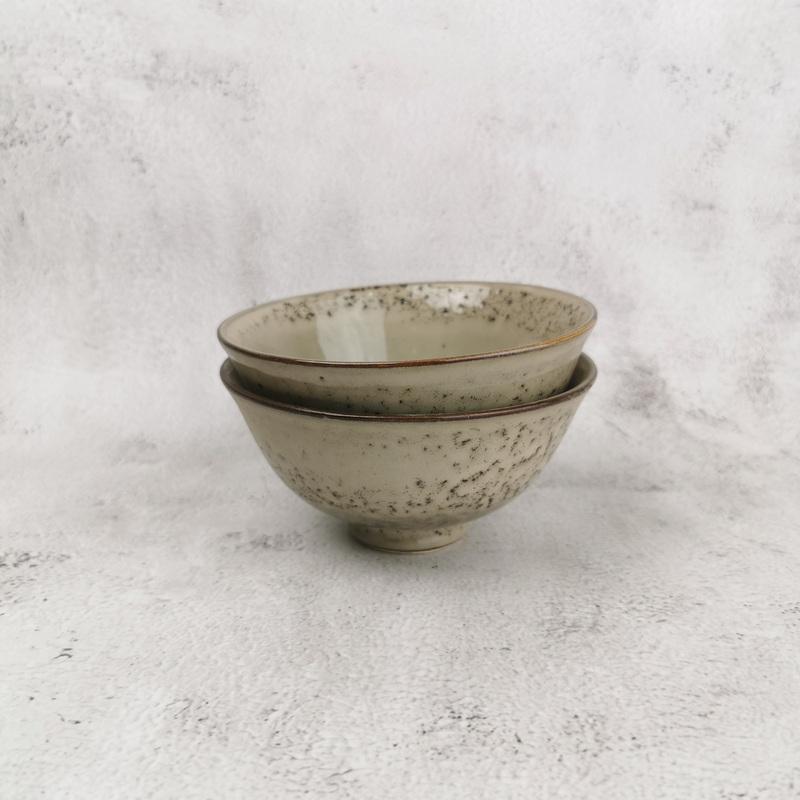 Speckled Japanese Ceramic Rice Bowl - Retro Handmade Style with Minor Flaws, Perfect for B&Bs or Dipping Sauces.