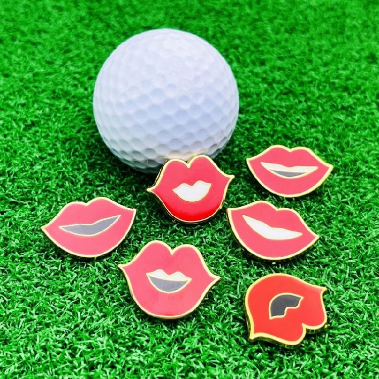 Fashion Enamel Pin Mouth Shaped Brooch Elegant Jackets Bag Backpack Badge Eye Catching Accessory for Trendsetters