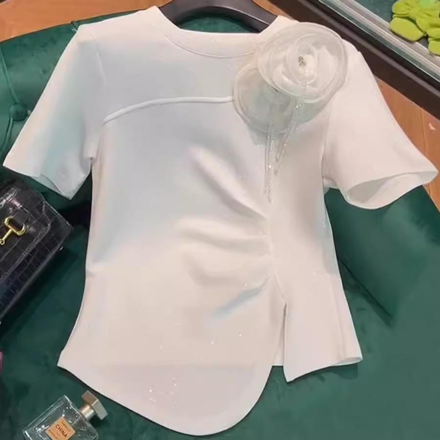 

Plus Size 2-300 Jin Three-Dimensional Rose Short Sleeve T-Shirt for Women - Summer Pleated Waist Top XL білий