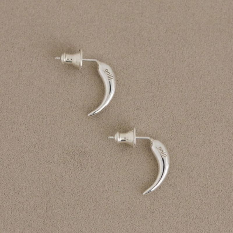 onill 04-15 shell (Earring)